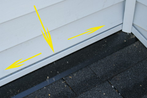 leak - How can I prevent J-channel from directing water behind siding? -  Home Improvement Stack Exchange